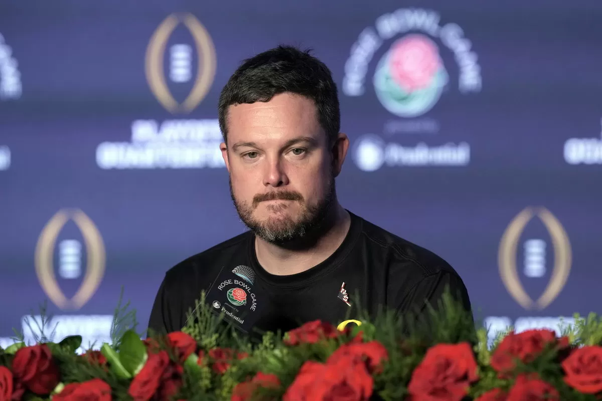 Transfer Portal: Dan Lanning Loses Oregon QB to G5 Football Program