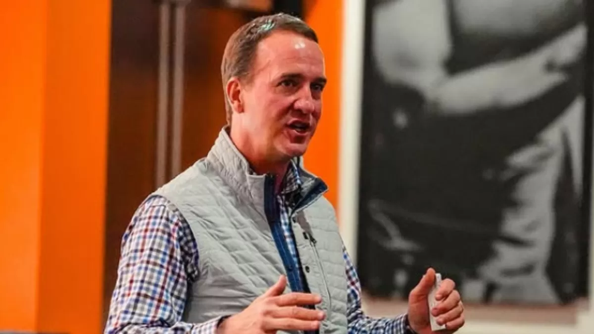 Peyton Manning Leads Call to Broncos Country Ahead of Josh Allen and Bills’ Divisional Round Visit