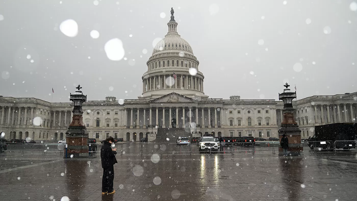 Trump administration, Congress braces for massive winter storm