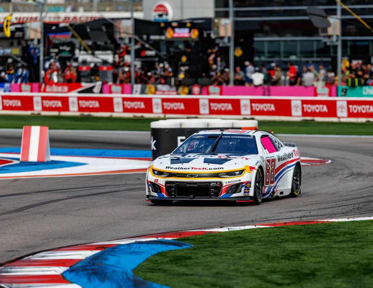 NASCAR’s Late Charlotte Reform Draws Blunt 4-Word Verdict From 68-YO Veteran