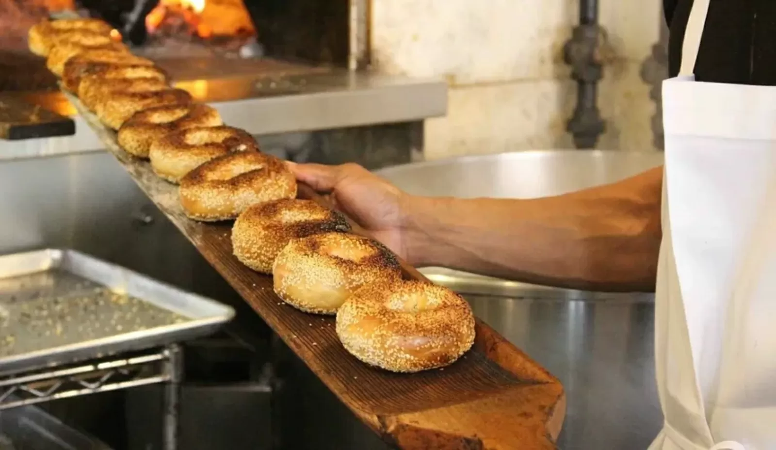 This Brooklyn bagel shop is saving money with plug-in batteries