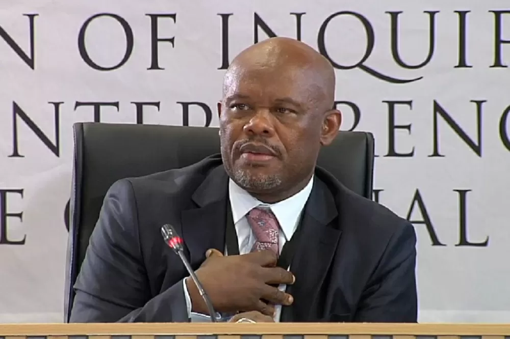 Sibiya denies knowing that Scharnik had run-ins with the law