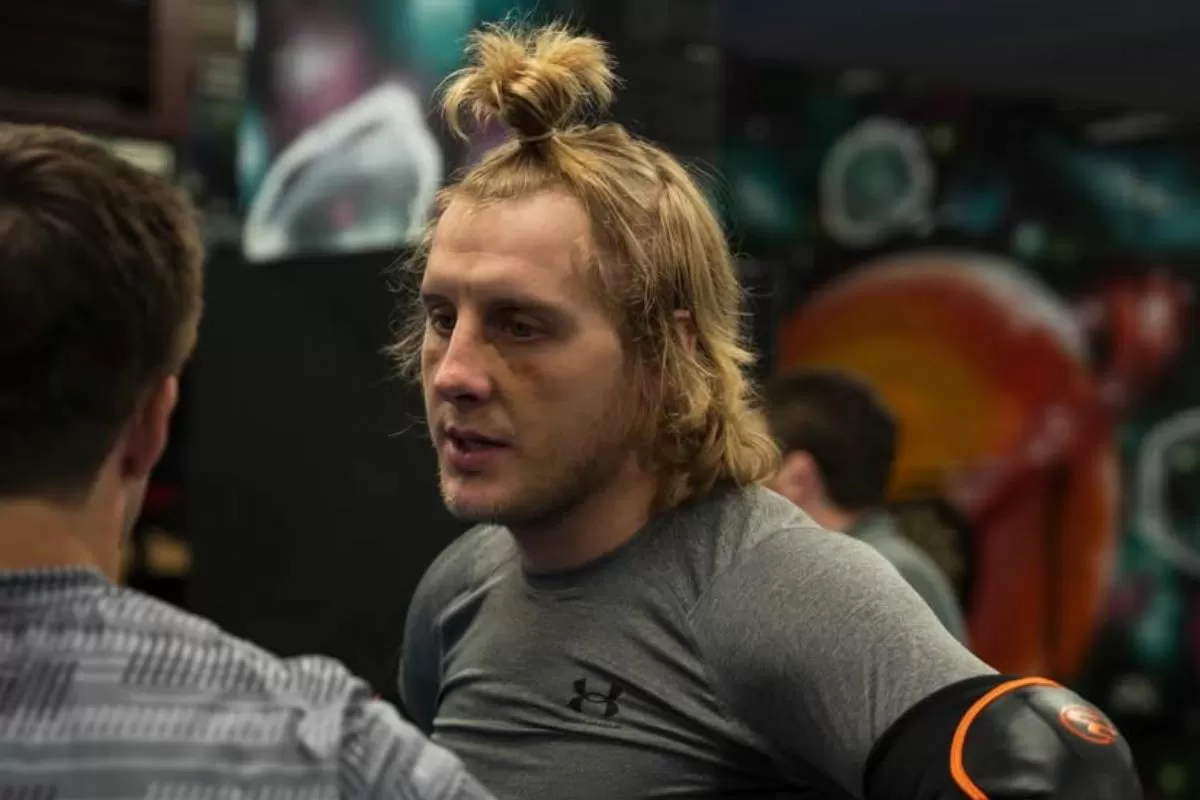 “Protect Your Eyes”: Injured Paddy Pimblett Returns to Gym as Fans Impressed Amid Medical Suspension