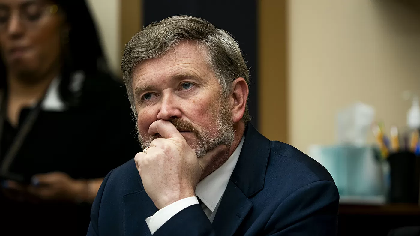 Massie: Trump UFO talk 'ultimate weapon of mass distraction' from Epstein files