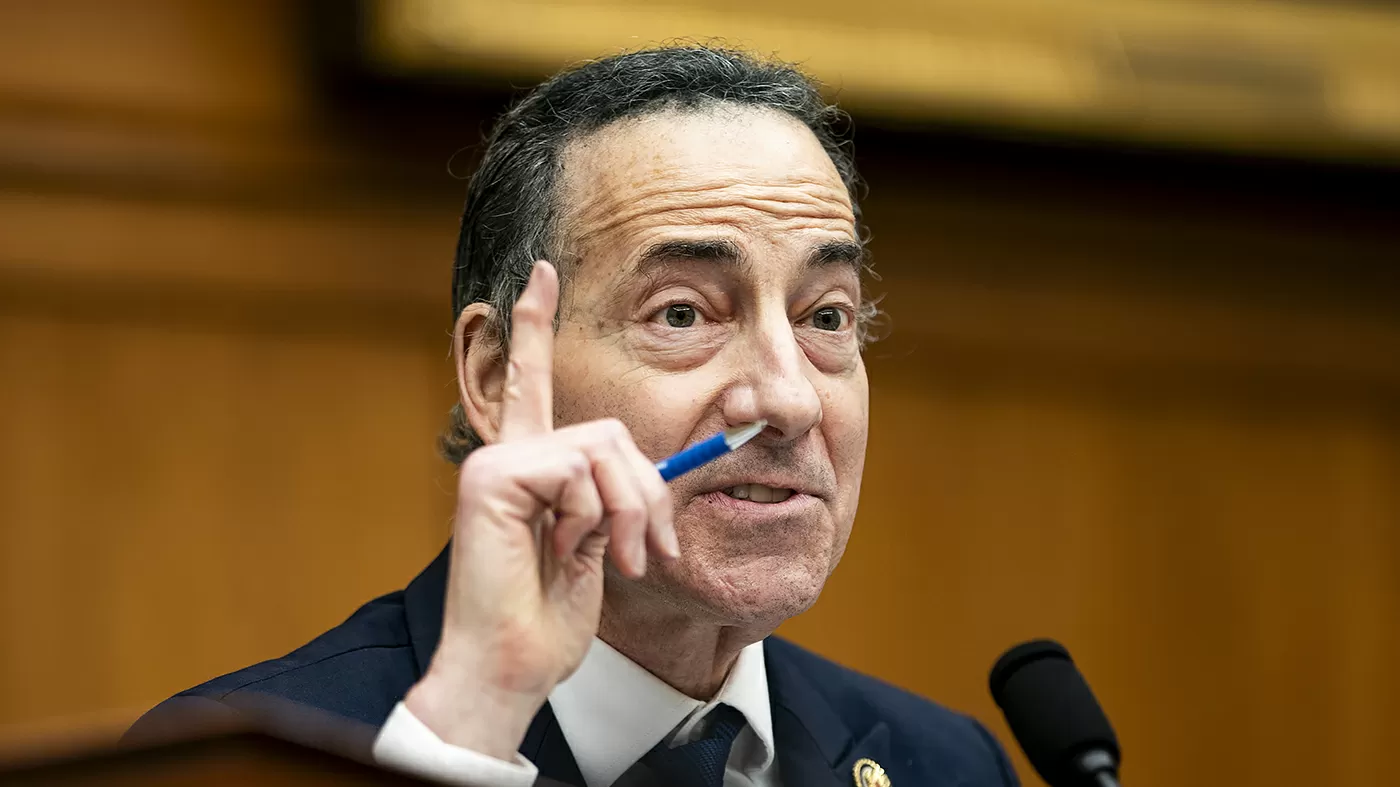 Raskin vows to vote to hold Clintons in contempt 'as long as Pam Bondi is part of it'