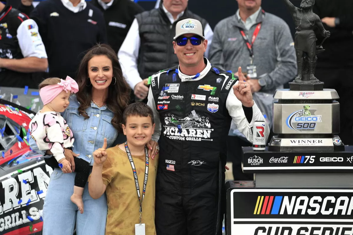 Kyle Busch and Samantha Shuts Down Daughter’s First Racing Choice While She Learns the Basics of Driving