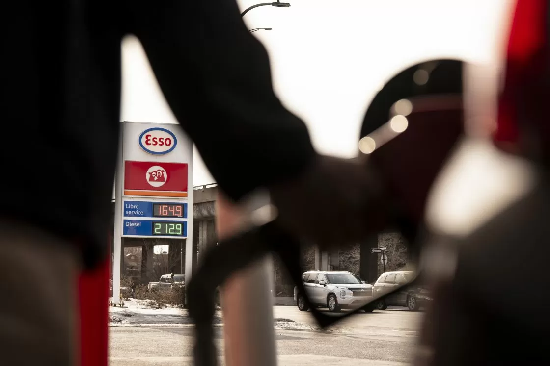Oil prices soar as G7 ministers to meet on strategic reserves and Iran war