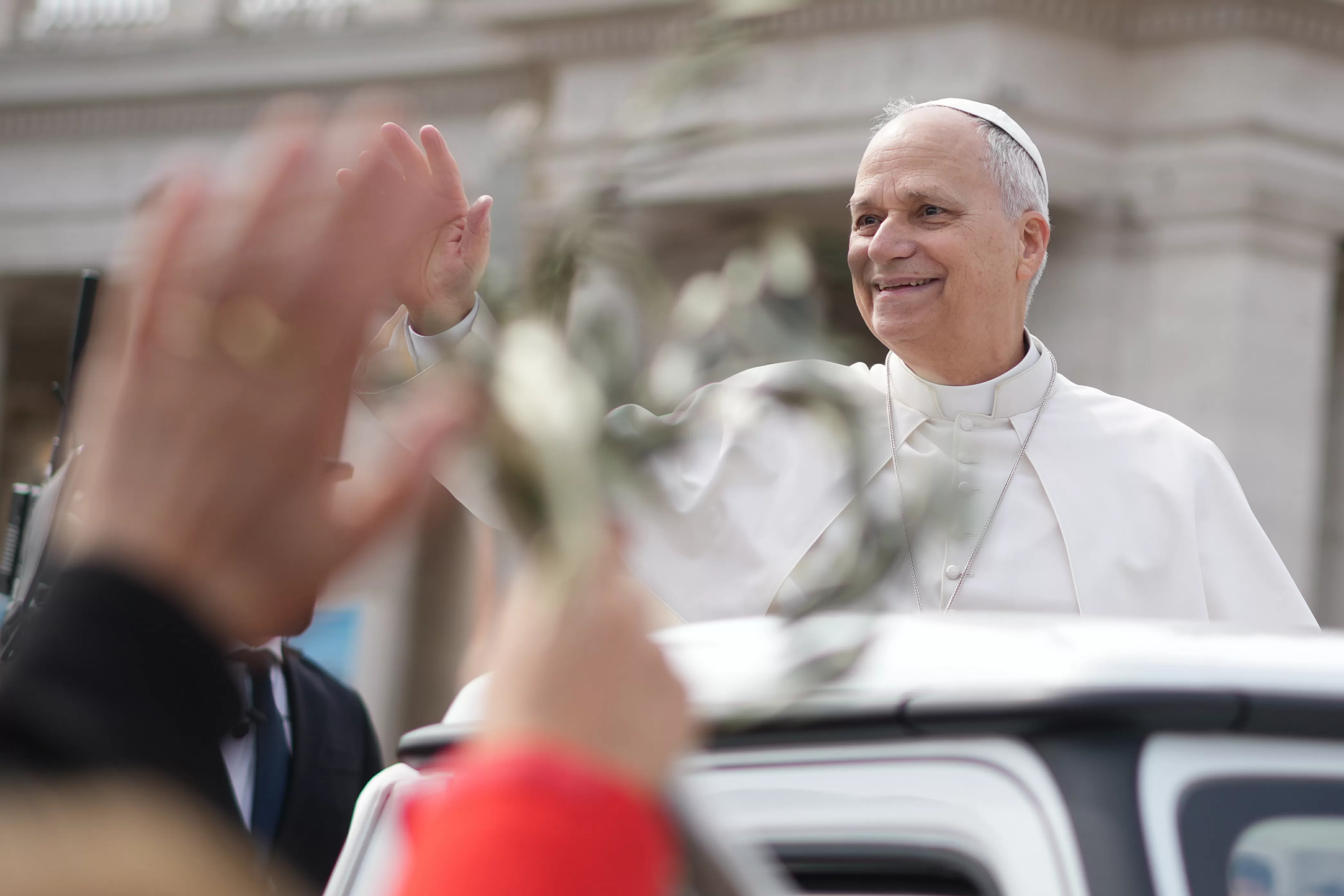 Pope uses Palm Sunday Mass to reject claims God justifies war