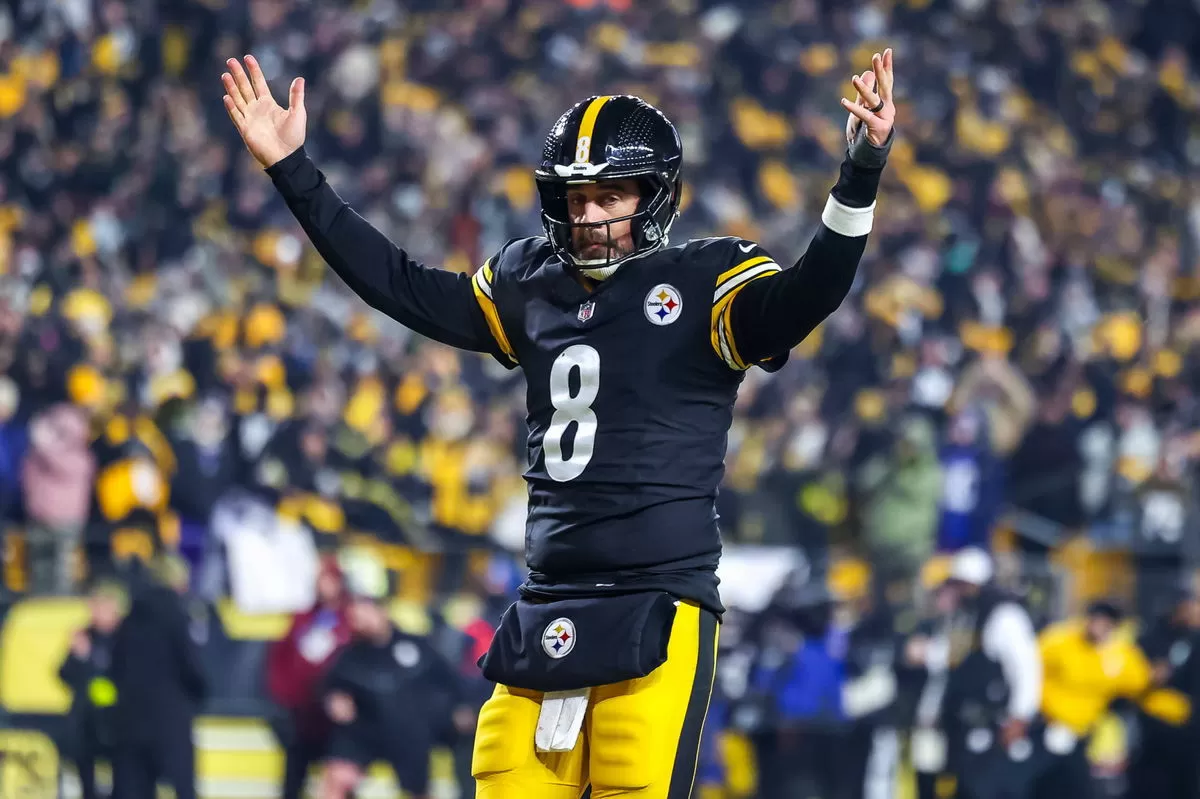 Predicting Landing Spots for Aaron Rodgers, Kirk Cousins & Top Available QBs