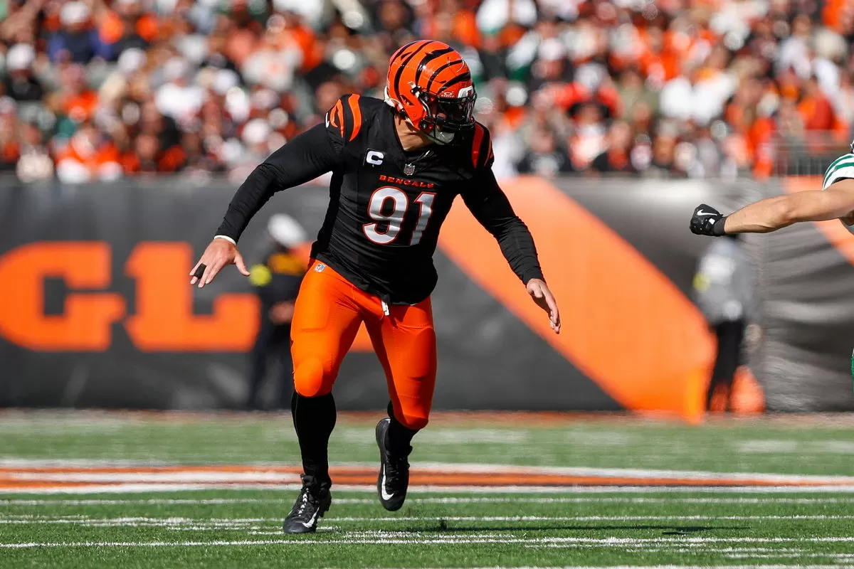 2026 NFL Free Agency Tracker: Live Grades & Analysis for Every Signing and Trades