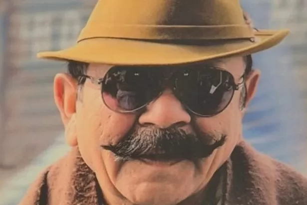 Ex-Army grandad died after thug snatched his walking stick and pushed him over at bus stop