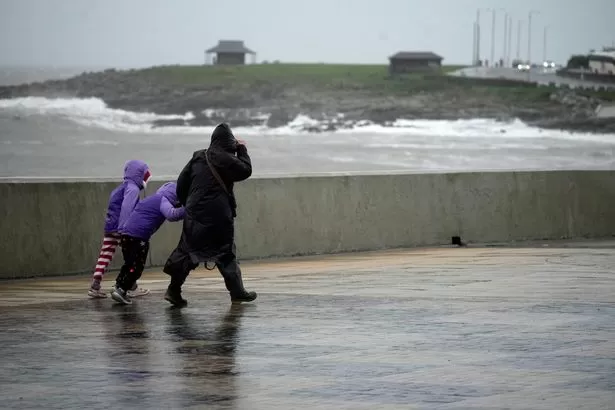 Met Office issues 15-hour weather warning for parts of Wales