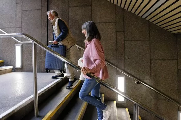 Early dementia symptoms people spot when walking upstairs