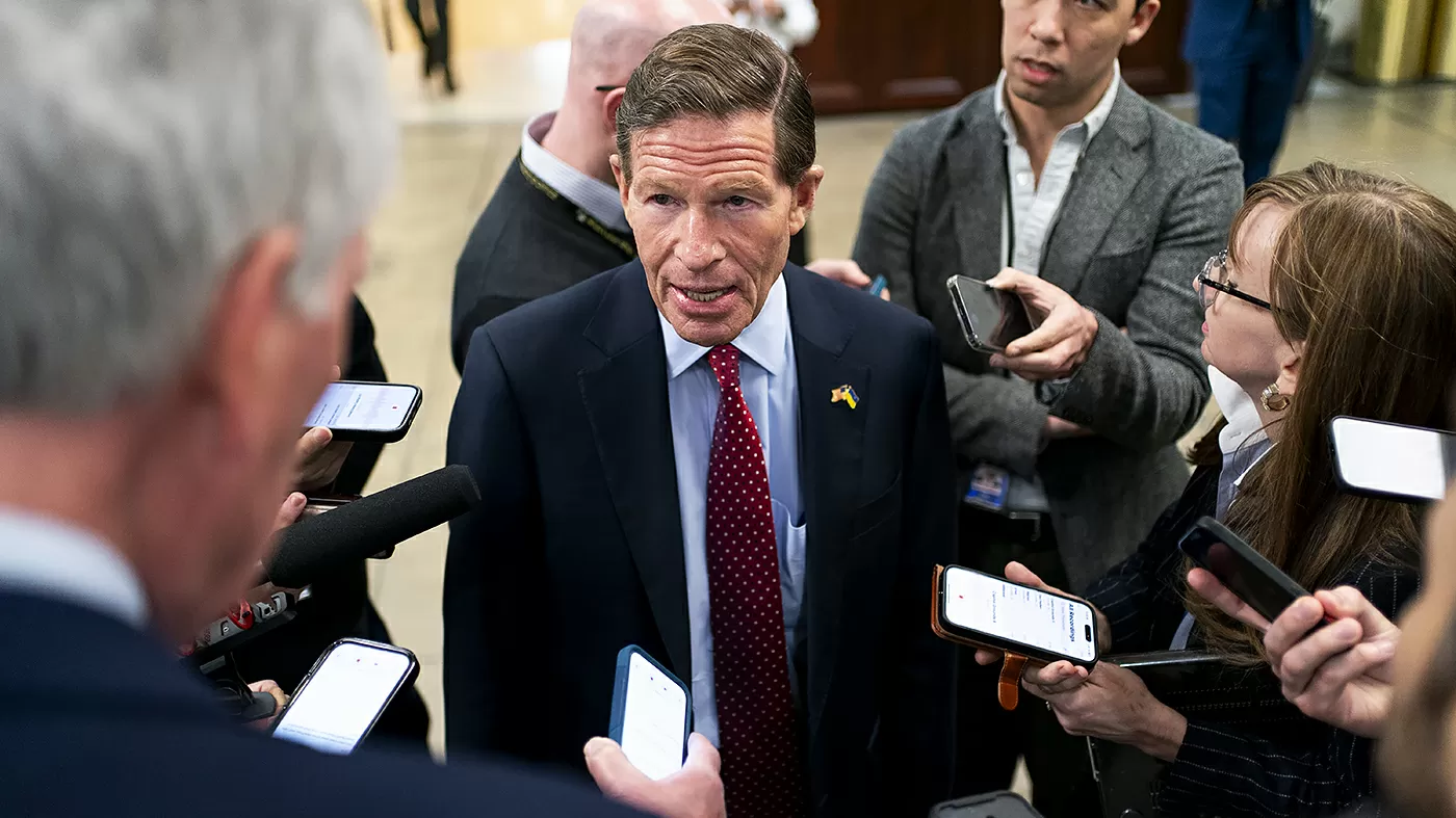 As Trump sends more troops toward Iran, lawmakers want more answers 