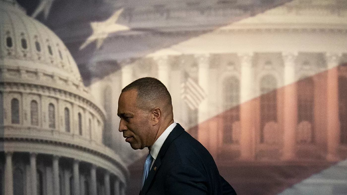 Jeffries calls on Johnson to end House recess amid DHS funding lapse