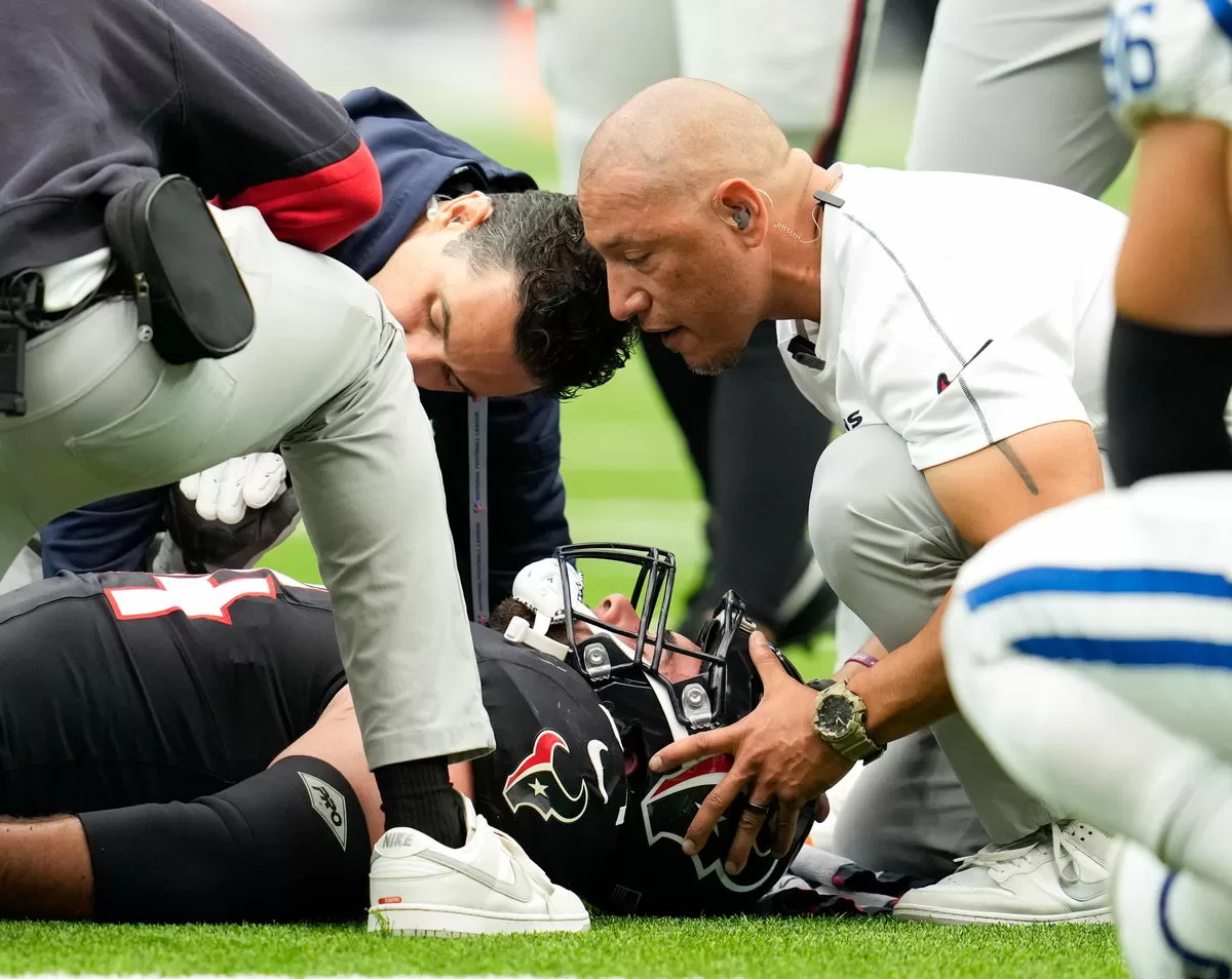 NFL Shifts Blame to Another Gear as Concussions Rise Despite Banning 7 Helmet Models