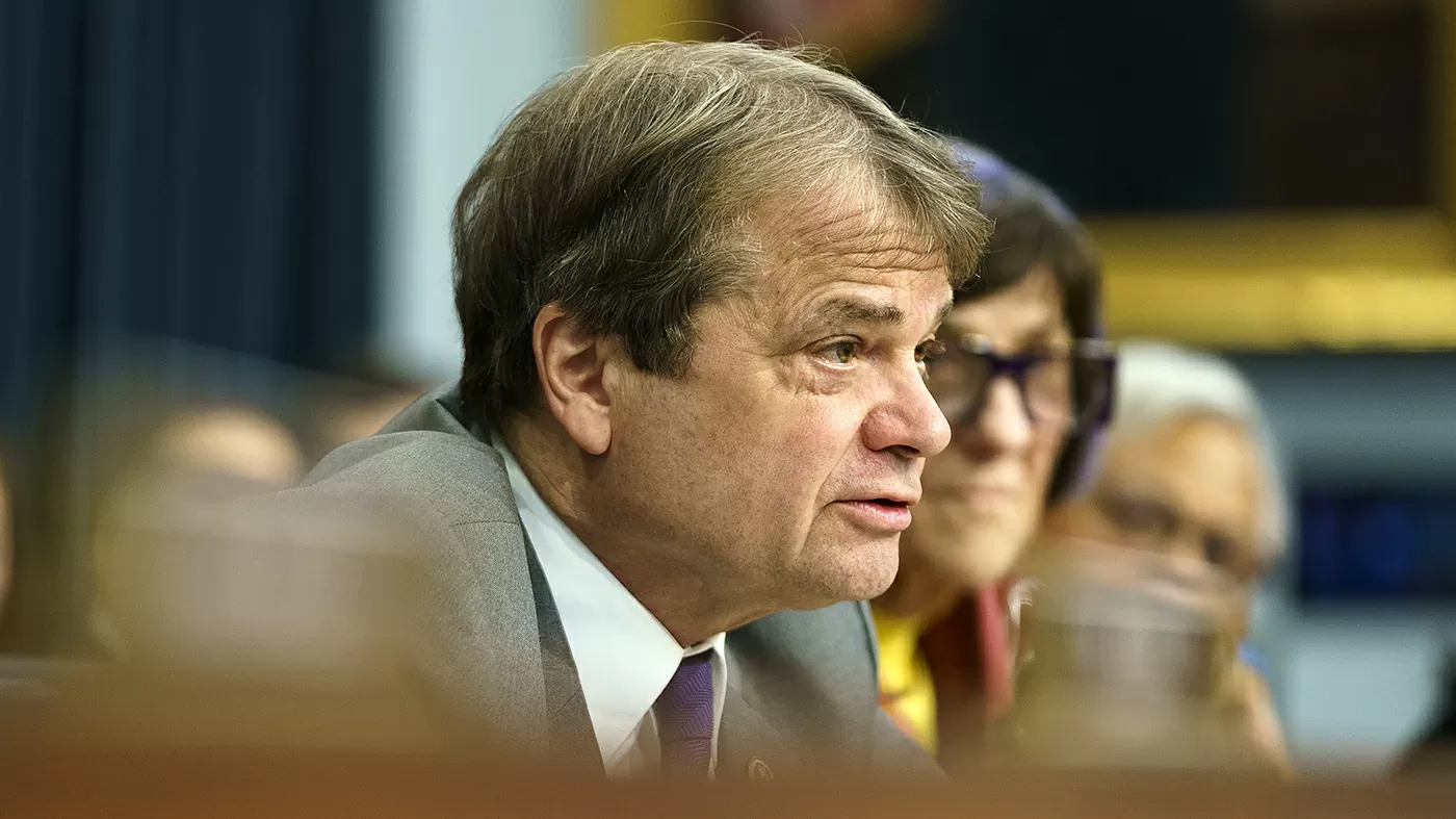 Dem rep dismisses Fetterman saying some in party 'cheering' for Iran