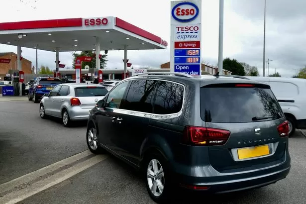 Petrol and diesel drivers urged to fill up before 5pm after oil prices fall