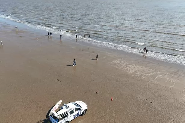 Easter Monday crowds at Barry Island as sun finally returns