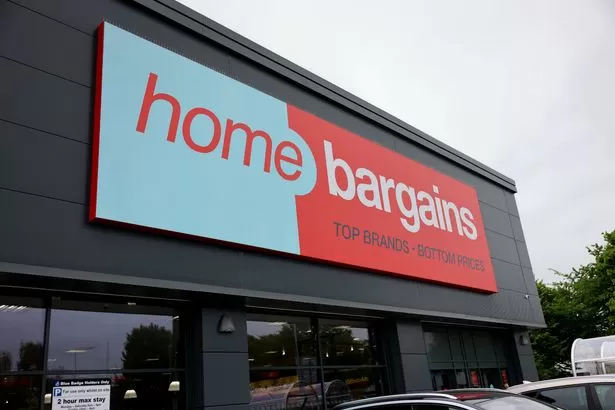 Wickes, B&Q, Dunelm, Home Bargains, B&M and The Range Easter Saturday opening times 2026