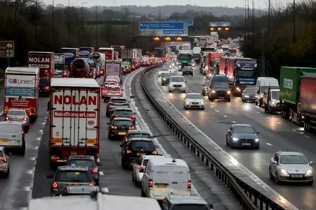M4 delays warning as Easter getaway begins despite soaring fuel costs