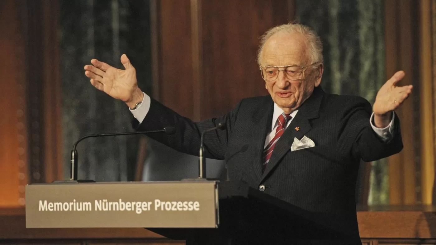 Johnson gives Congressional Gold Medal to late Nuremberg prosecutor during Holocaust remembrance ceremony