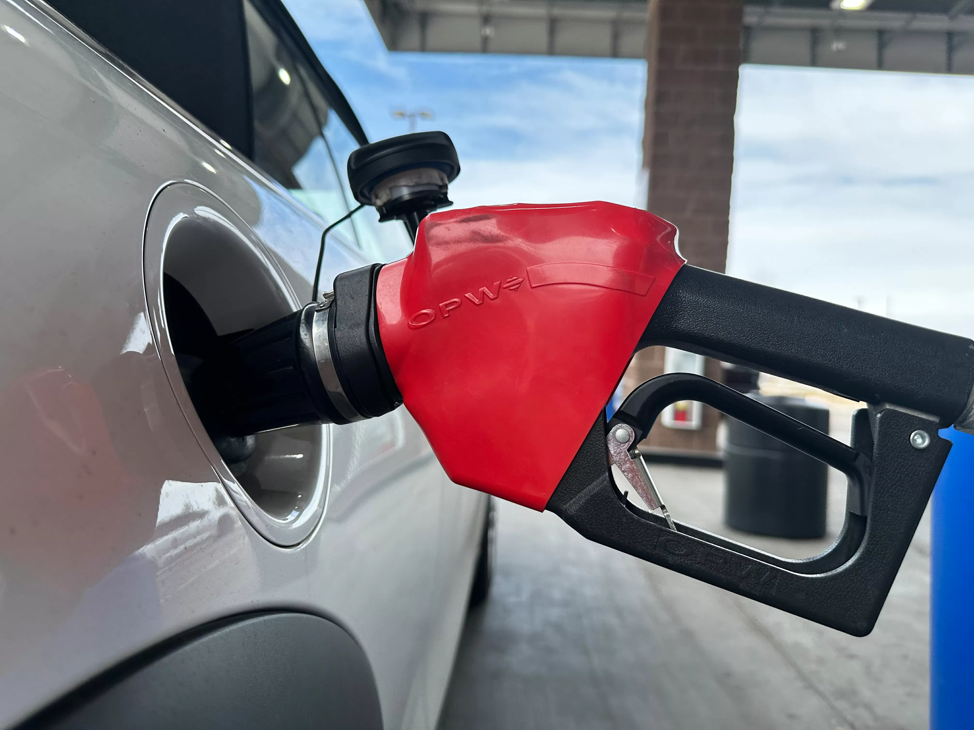 Oil prices rise as U.S.-Iran standoff continues in Strait of Hormuz