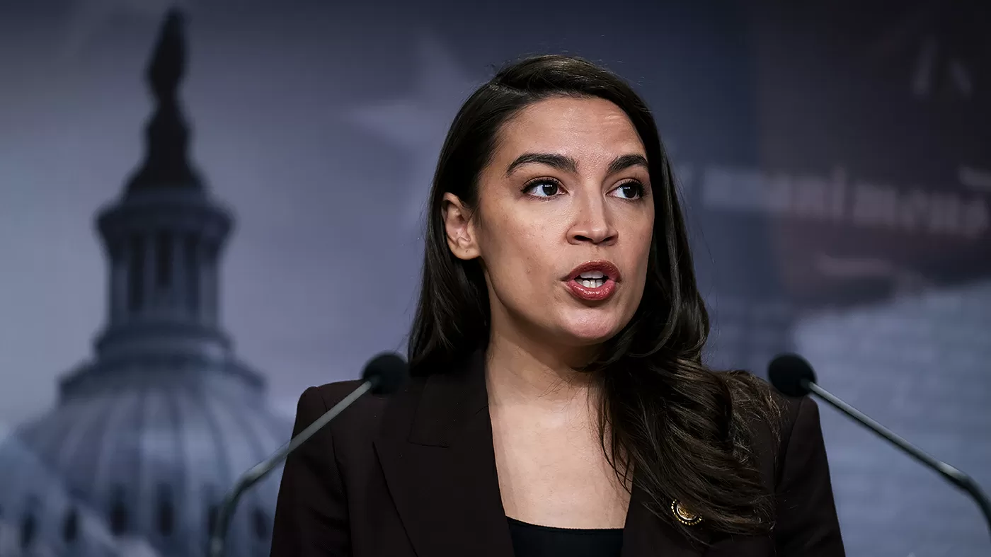 Ocasio-Cortez on Trump: 'You kind of want this guy on a golf course' instead of in Oval Office